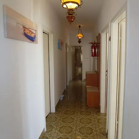Seaview Family With Grand Terrace Apartment