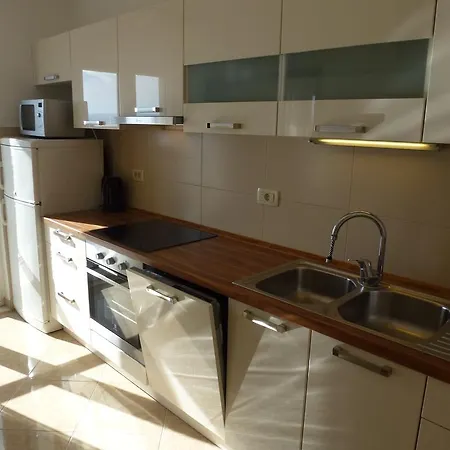 Seaview Family With Grand Terrace Apartment