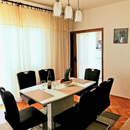 شقة Seaview Family With Grand Terrace *